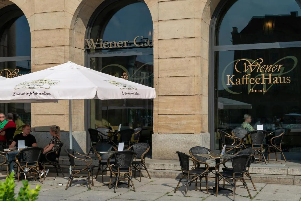 Star G Hotel Premium Dresden Altmarkt 3*,