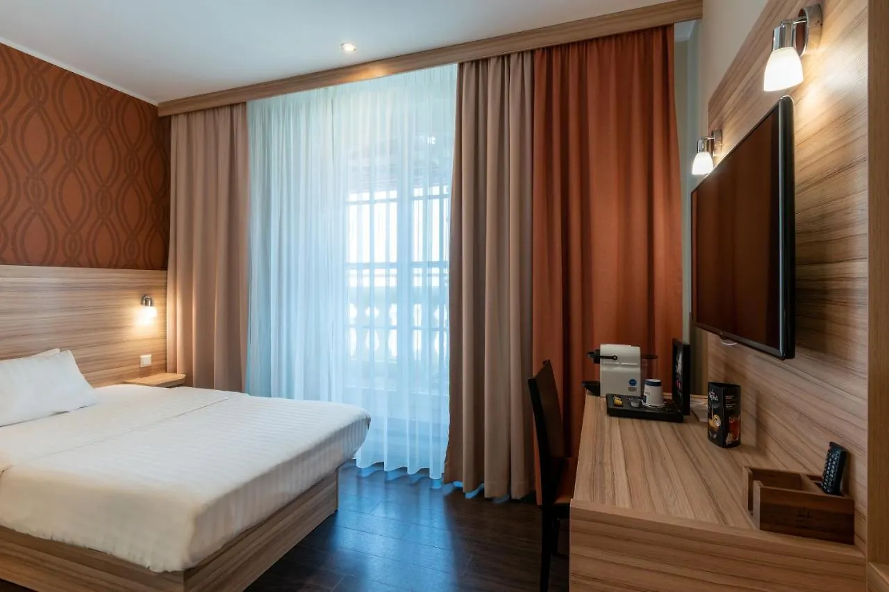 ***  Star G Hotel Premium Dresden Altmarkt Germania